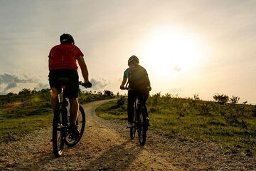 Experience Rome : E-Bike Sunrise & Breakfast or Sunset & Gelato