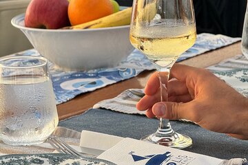 Private Sail & Taste Greece: A Sommelier’s Wine & Food Pairing