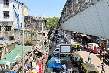 Dharavi Slum Tour and Dhobi Ghat - Local Guide