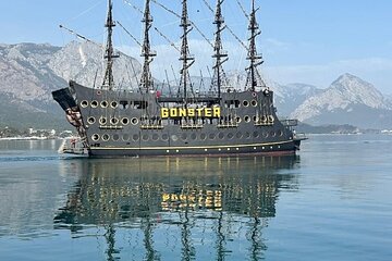 GONSTER : Luxury Pirate Boat Trip Lunch & Soft Drinks & Transfer