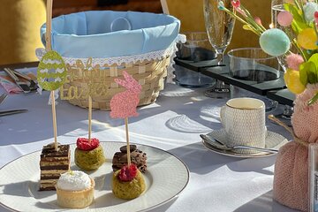 Best of London - Easter Afternoon Tea Tour