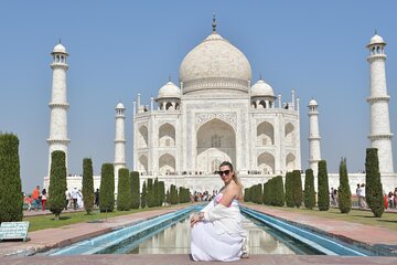 Taj Mahal, Baby Taj and Agra Fort Private Day Tour From New Delhi