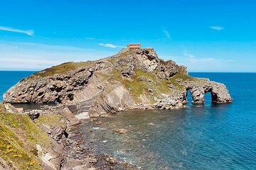 From Bilbao: Gaztelugatxe, Bermeo, Mundaka and Gernika with Txakoli