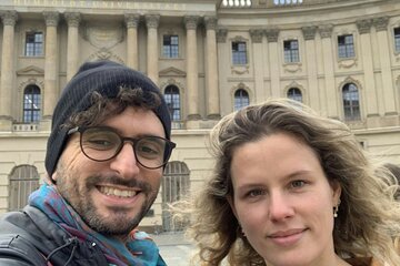 Berlin Highlights: Between Love and War Exploration Game