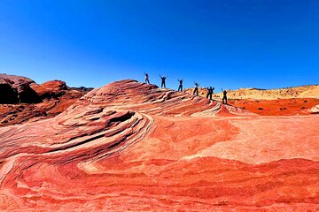 Small Group Valley of Fire Half Day Hiking Tour from Las Vegas