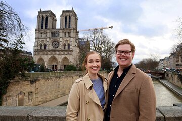 Private Paris Tour by Minivan with photoshoot included