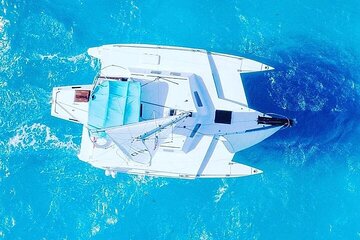 Premium Isla Mujeres Tour by Private Catamaran