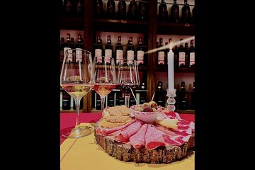 Florence Wine Tasting Experience with Three Types of Tuscan Wine