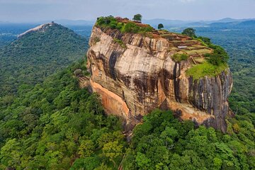 Tropical Touch: 2 Days in Sri Lanka