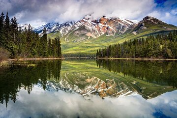 Banff, Yoho, and Jasper 2-Day Private Tour