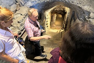 Capuchins' Crypt and St. Clemente's Undergrounds Tour in Rome