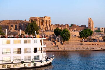 4 Days 3Night Nile Cruise from Aswan to Luxor with Local Guide