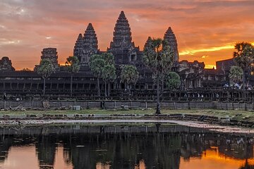 Angkor Wat Sunrise by Tuk Tuk – Personalized Private Tour