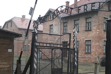 Auschwitz and Birkenau Tour from Krakow