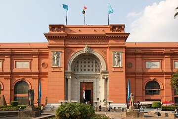 Day Tour to Egyptian Museum Citadel and Khan Khalili Bazaar