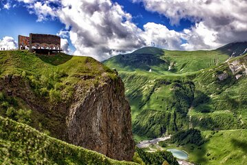 Kazbegi, Gudauri and Ananuri Day Tour from Tbilisi
