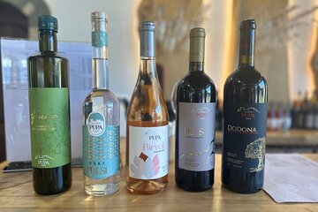 Pupa Wine Tasting Tour and Vineyard Exploration 