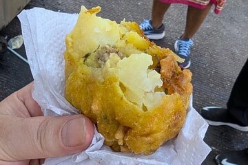 FLAVORS OF COLOMBIA: STREET FOOD And FULL CITY TOUR WITH A PRO
