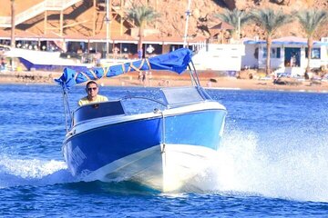 1-Hour Private Speedboat Ride in the Coast – Sharm El Sheikh