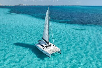 Isla Mujeres Catamaran Tour with Snorkeling, Open Bar & Buffet