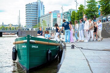 Amsterdam Newest Canal Cruise with local guide and small group