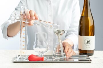 Kyoto: Japanese-style Room Sake Tasting & Blending Experience 