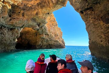 Boat tour through the wonderful caves of Ponta da Piedade 