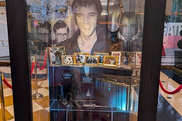Elvis Presley History and Landmark Walking Tour Las Vegas