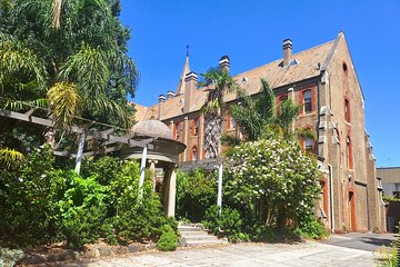 Melbourne Tour: Walk the Yarra & Heritage Convent Experience
