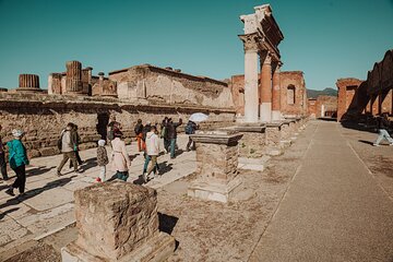Pompeii Small Group Excursion From Naples