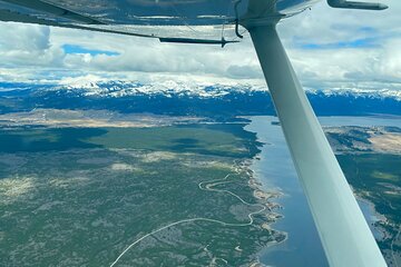 1 Hour Aerial Tour Over the Western Boundary of Yellowstone