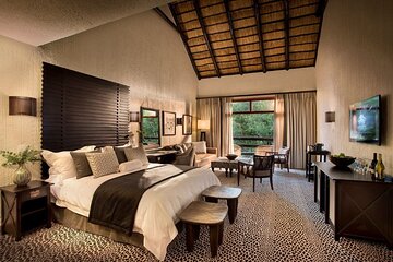 3 Days Pilanesberg Safari at Bakubung Lodge