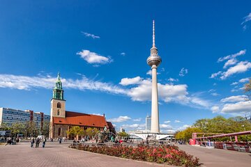 Berlin TV Tower Fernsehturm Tour with Skip the Line Tickets
