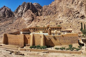 St. Catherine Monastery & Mousses Mountain Full-Day Guided Tour