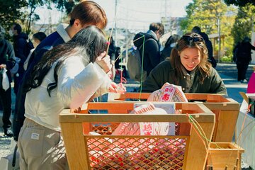 Kawagoe Walking Tour with Local Student Guide & Photographer