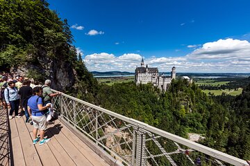 Private Neuschwanstein & Linderhof Castle, Ettal & Oberammergau 