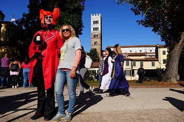 Lucca: Walking tour to discover the city of 100 churches