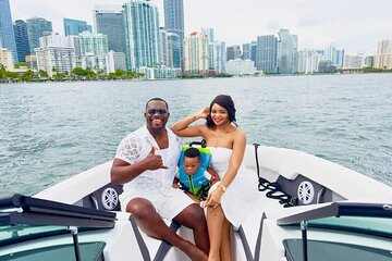 Top Rated: Best Private Boat Charter in Miami with guided captain