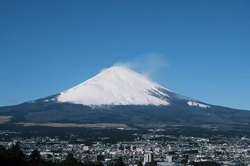 Relaxing Fuji Lakeside Escape: Kawaguchiko & Yamanakako