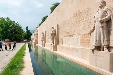 Guided excursion in Geneva: Discovering the hidden gems