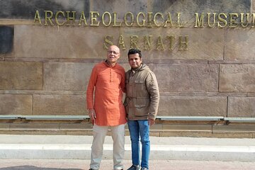 Sarnath Buddhist Temple Tour with Monu