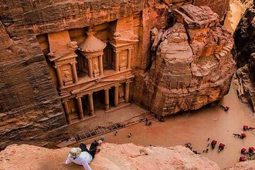 Petra & Wadi Mujeb Private day tour 