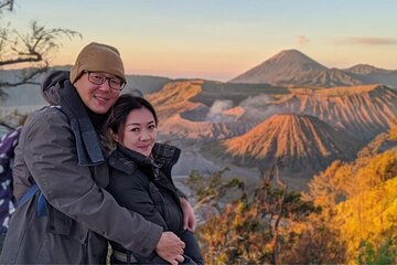 From Yogyakarta: Bromo Sunrise & Ijen Volcano with Bali Drop-off