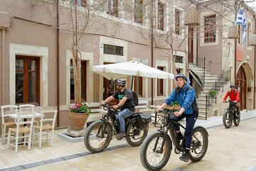 E-bike-Olive oil tasting & Wine tasting-old villages