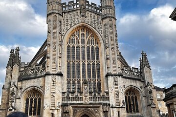 Round Trip: Windsor, Bath & Stonehenge - Royal History Beckons