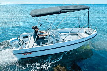 Fuengirola: Boat rental without licence – from 1 to 4 hours
