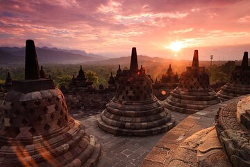 Yogyakarta Borobudur Sunset Shared Guided Tour 