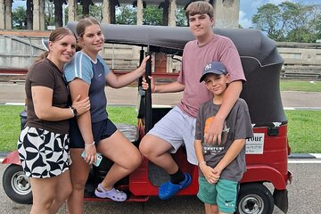 Colombo Sightseeing Tour by Tuk Tuk City Tour All inclusive 