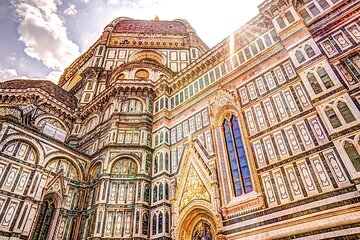 Florence Time Travel Quest: Michelangelo’s Secret Trail