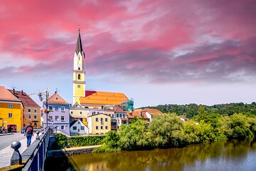 Private transfer from Munich to Vilshofen, with 2h of sightseeing